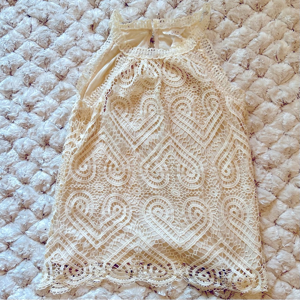 Vintage cream top by Adiva. Size large.
